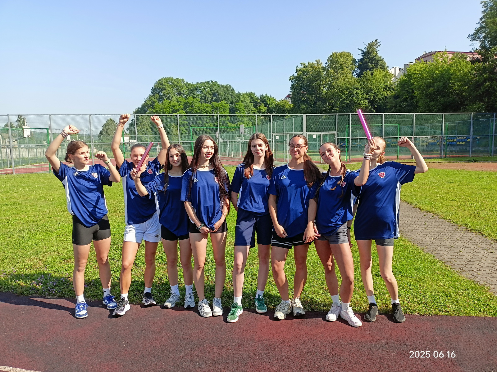 Zdjęcie tytułowe festiwal-sztafet-dz-i-ch-06-2025-4f68a1f23-e260-4cb8-a889-f88547116ec9.jpg w newsie Mistrzostwa Nowego Sącza – Festiwal Sztafet